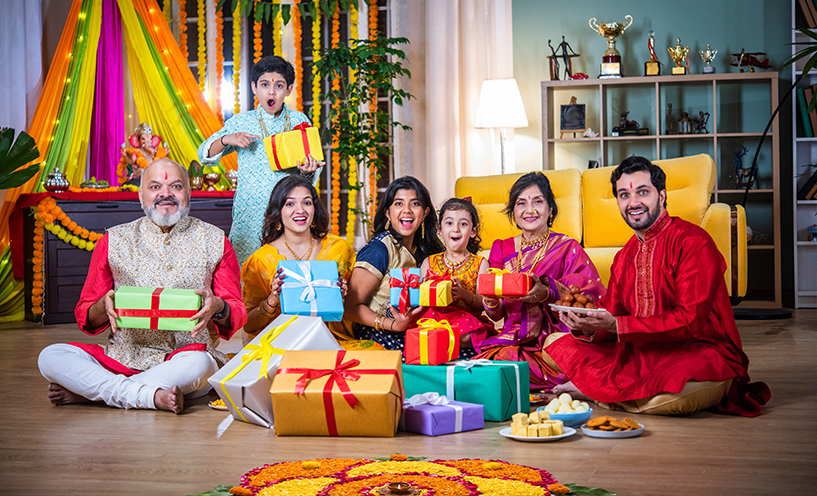 10 Diwali Gift Ideas for your Family/Friends and Loved One